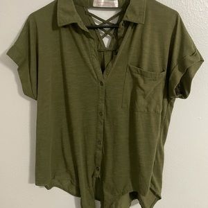 NOBO No Boundaries size XL (15-17) Green Top